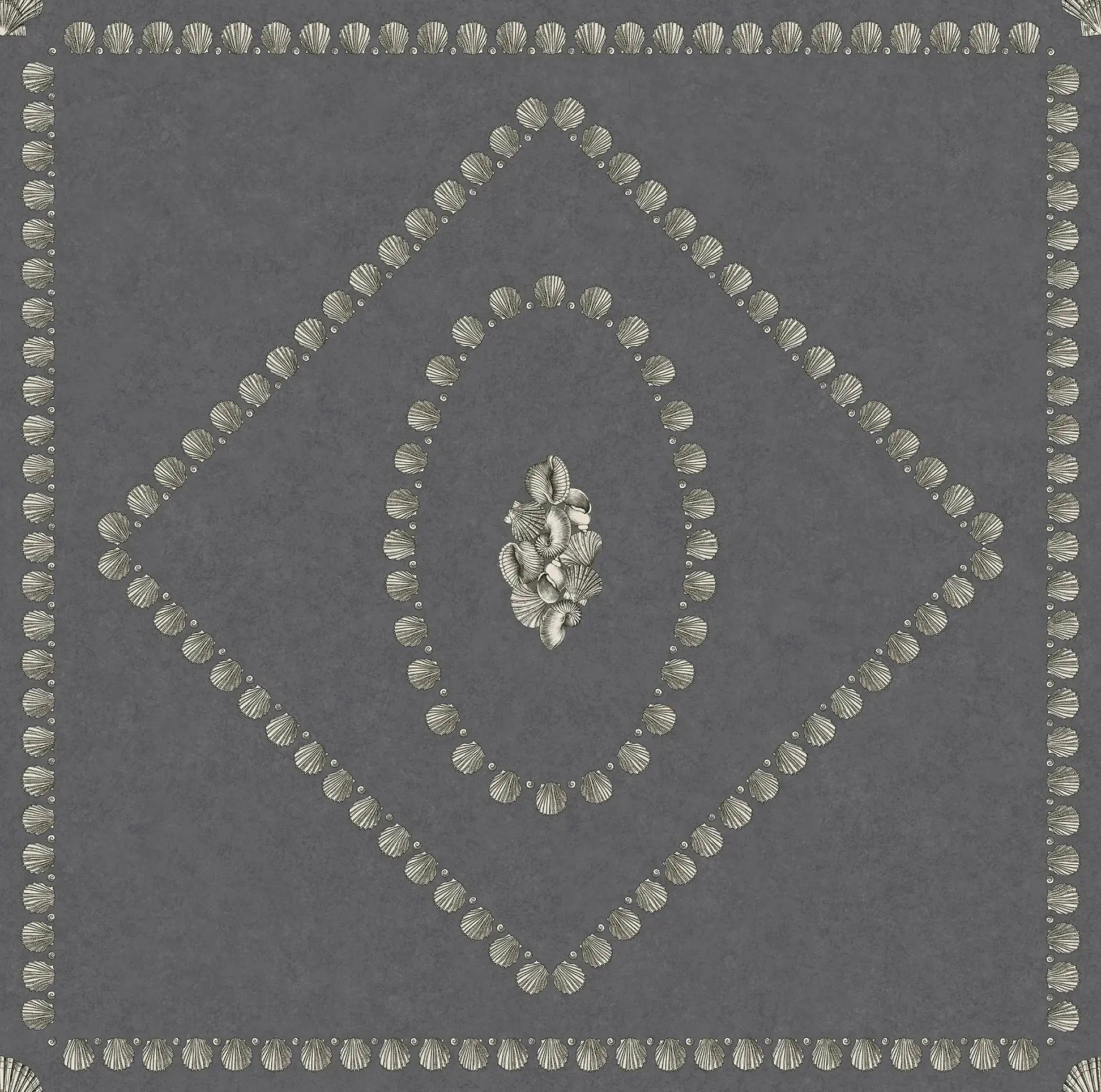 Carta da parati Conchiglie Soft Gold on Charcoal Cole & Son