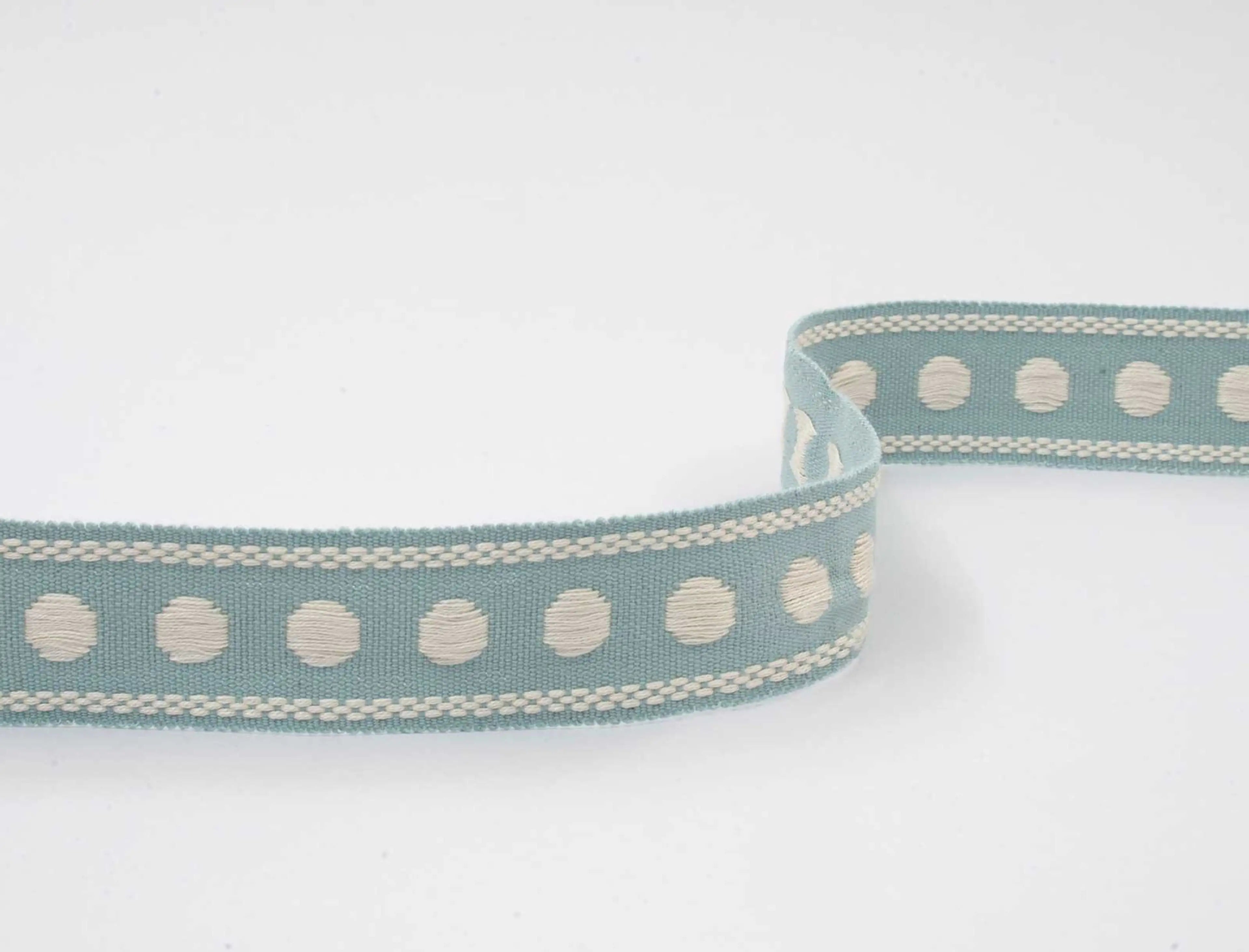 passamaneria con motivo polka dot