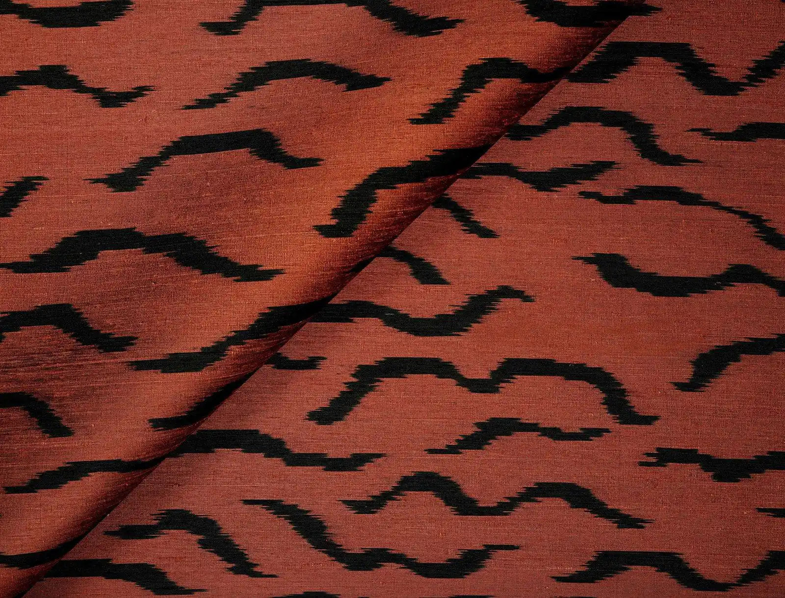serengeti cinnabar