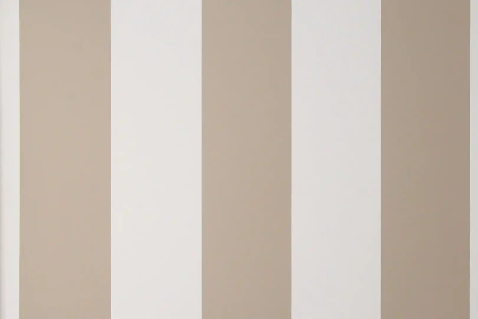 spalding stripe